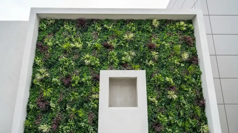 Artificial Living Walls