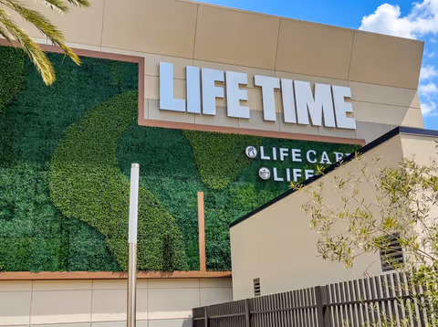 Lifetime Irvine: 1,800 sq ft custom artificial living wall at the main entrance image 4